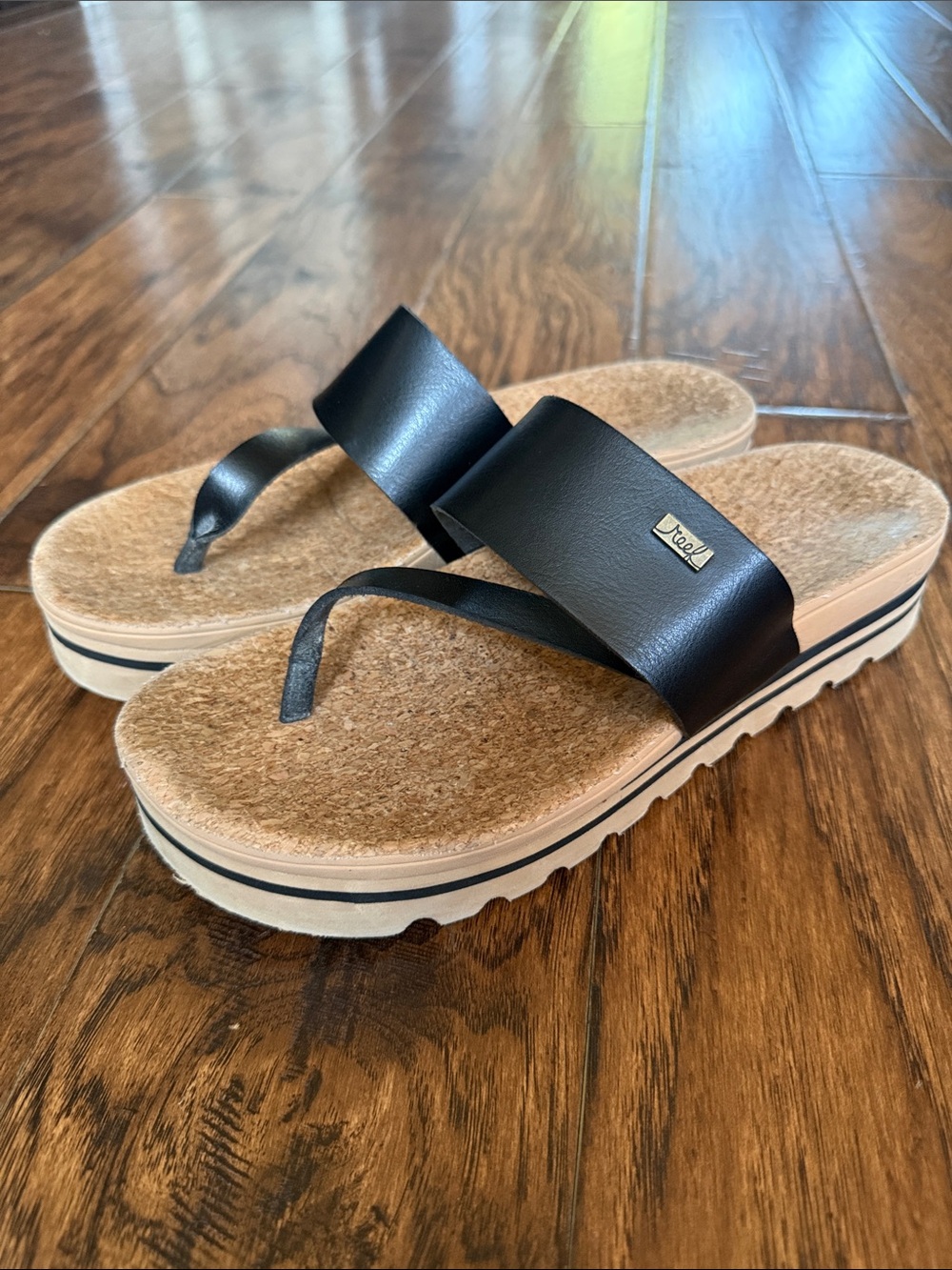 Reef Women’s Black Sunburst Hi Platform Slide Sandals Footbed, size 8